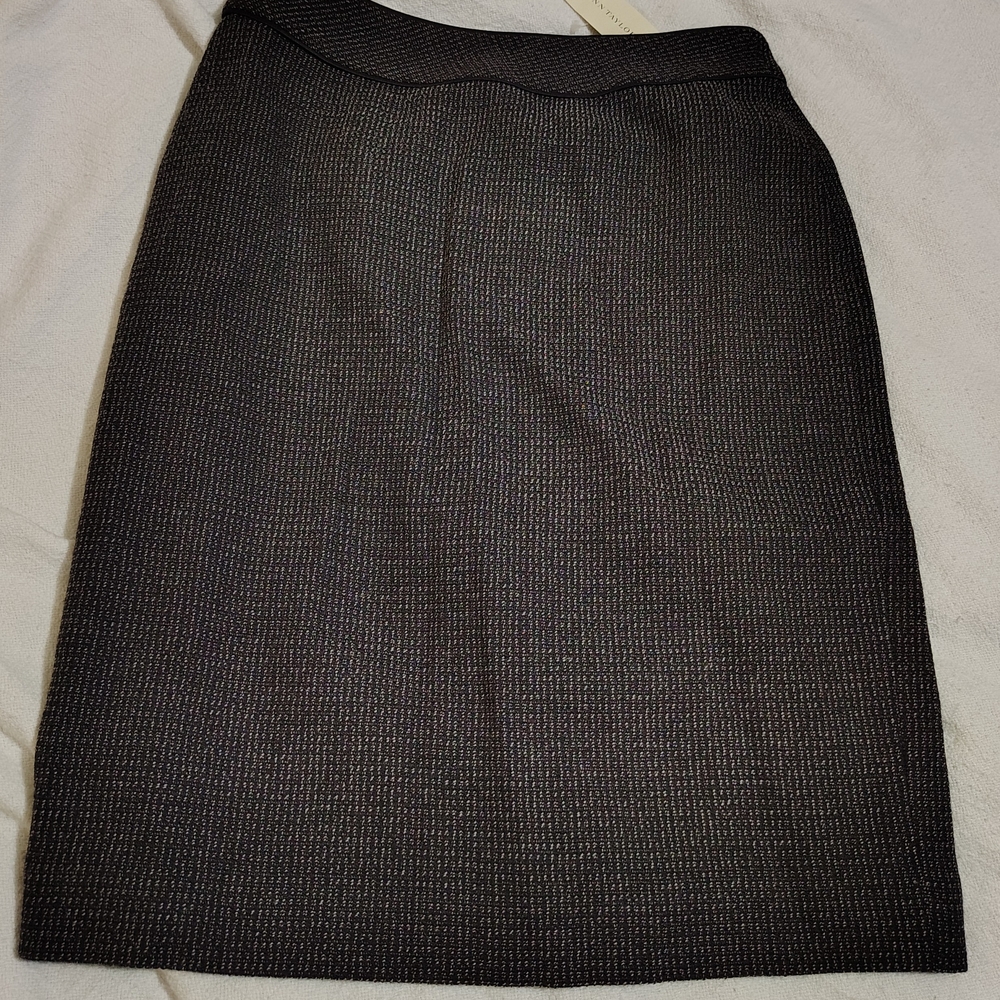 NWT Ann Taylor Gray Knee-Length Pencil Skirt for Work